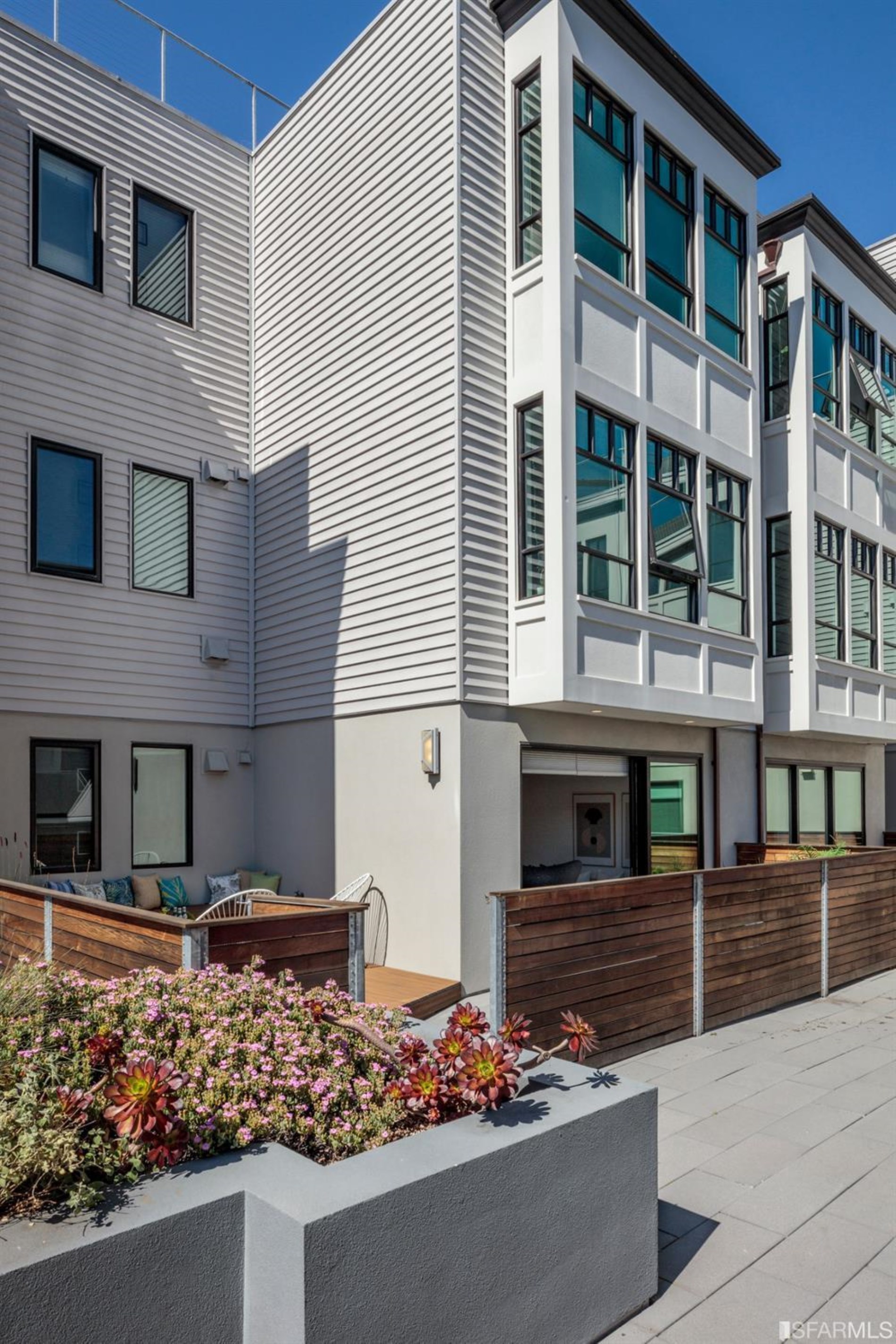 415 De Haro Street, Unit 203 San Francisco, CA 94107 - Photo 8 of 34