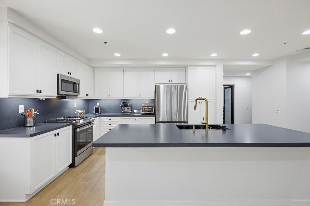 503 Rockefeller Irvine, CA 92612 - Photo 13 of 69