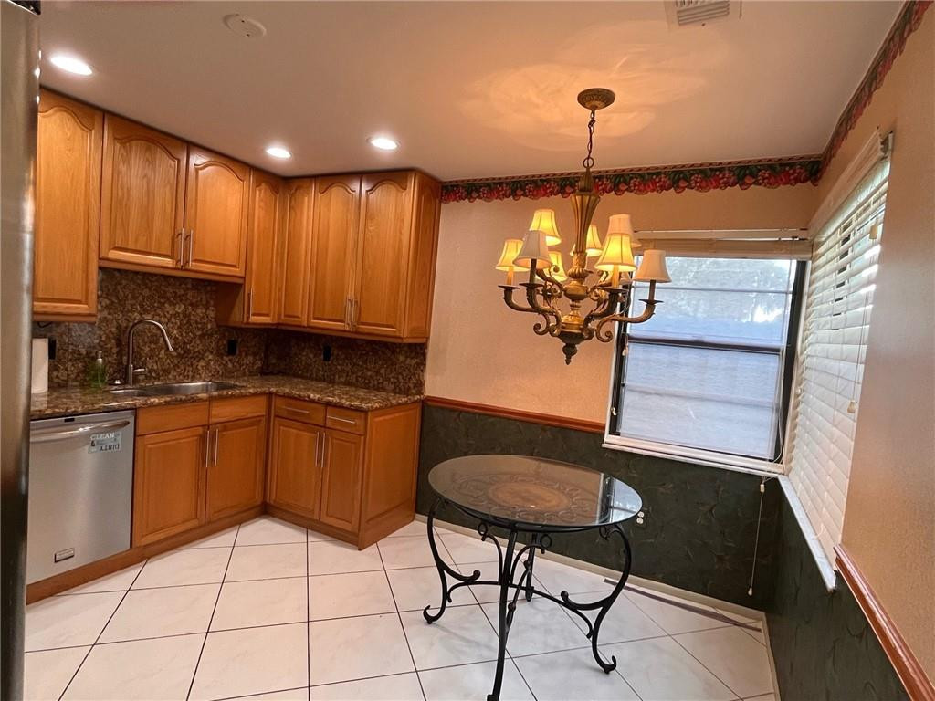 23304 Southwest 58th Avenue, Unit A Boca Raton, FL 33428 - Photo 7 of 20 Photo 7