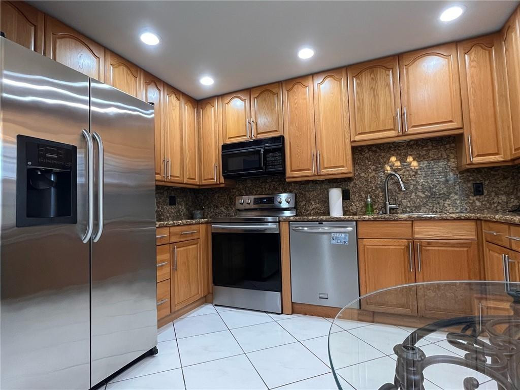 23304 Southwest 58th Avenue, Unit A Boca Raton, FL 33428 - Photo 10 of 20 Photo 10