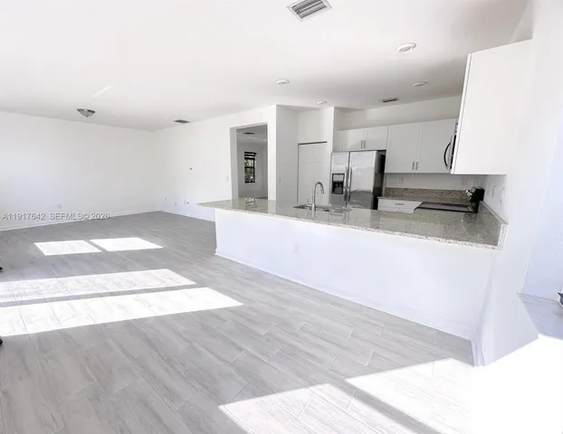 $4,500 | 244 Northeast 210th Way, Unit 244, Miami, FL 33179