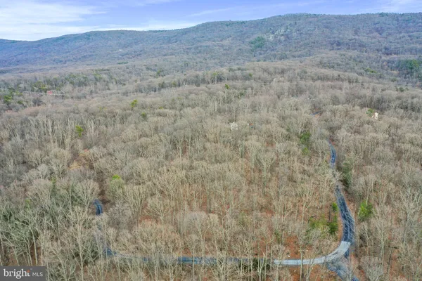 $589,000 | 308 Brush Leaf Lane, Mount Jackson, VA 22842