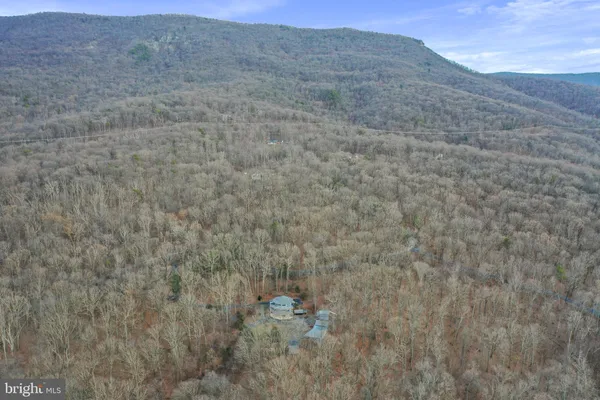 $589,000 | 308 Brush Leaf Lane, Mount Jackson, VA 22842