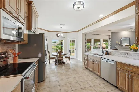 $475,000 | 9516 Lakeway Drive, Denton, TX 76226