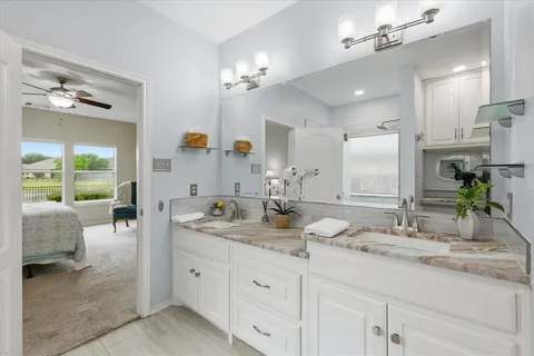 $475,000 | 9516 Lakeway Drive, Denton, TX 76226