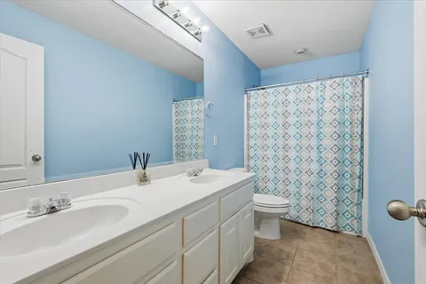 $475,000 | 9516 Lakeway Drive, Denton, TX 76226