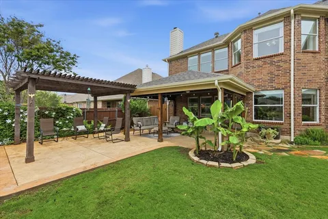 $475,000 | 9516 Lakeway Drive, Denton, TX 76226