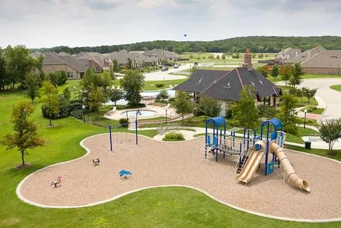 $475,000 | 9516 Lakeway Drive, Denton, TX 76226