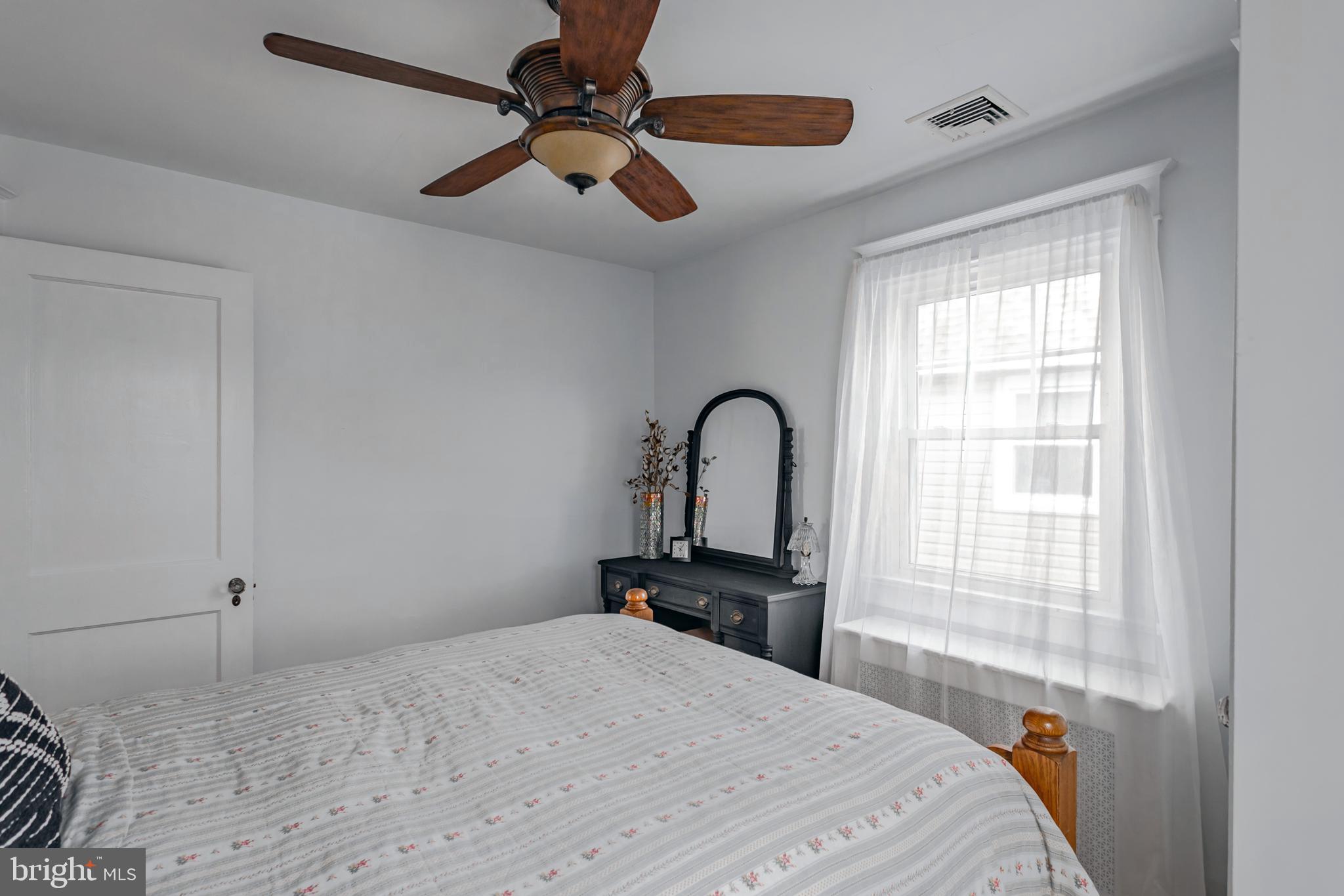 25 Sycamore Road Havertown, PA 19083 - Photo 33 of 52