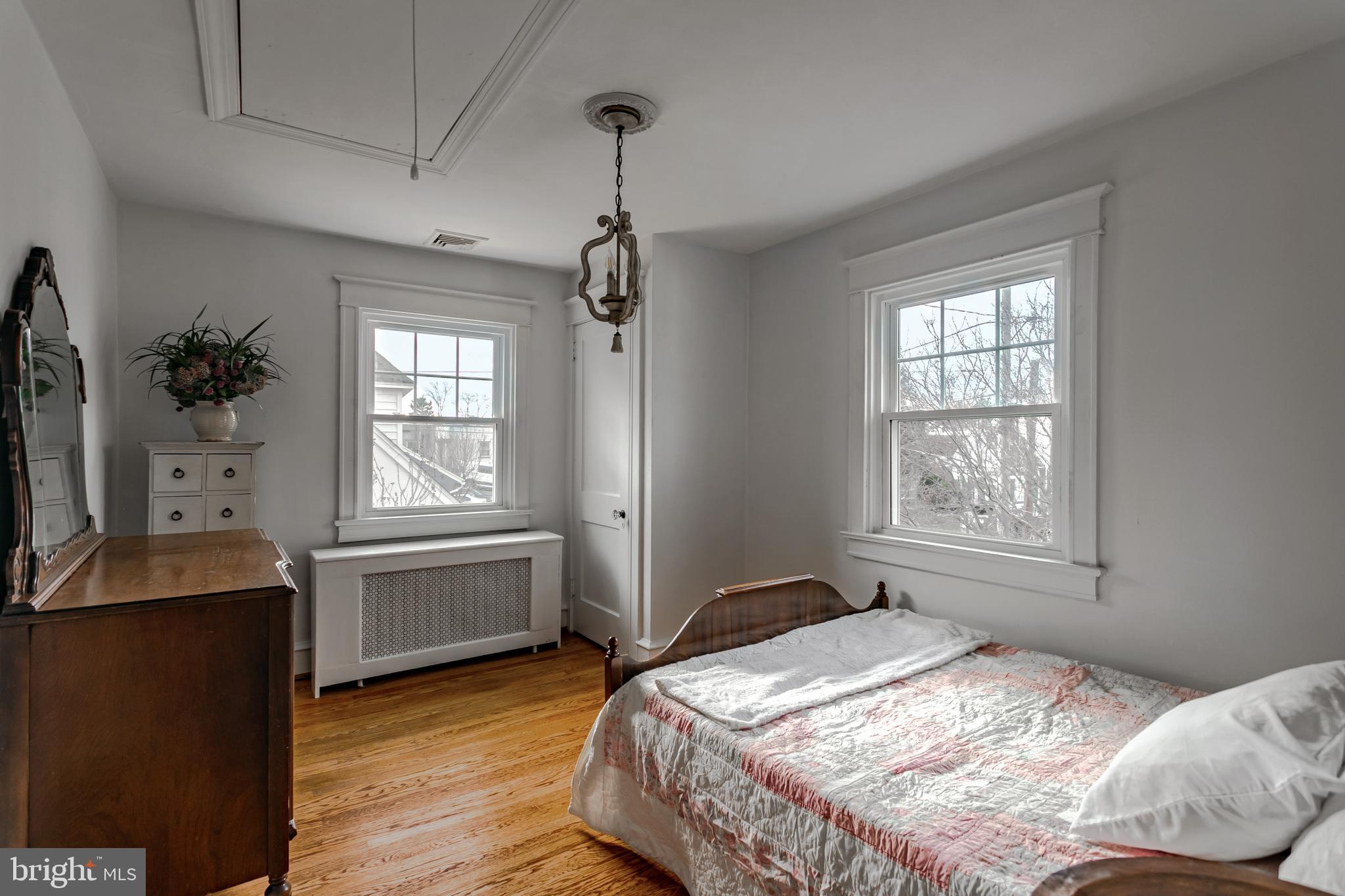 25 Sycamore Road Havertown, PA 19083 - Photo 34 of 52