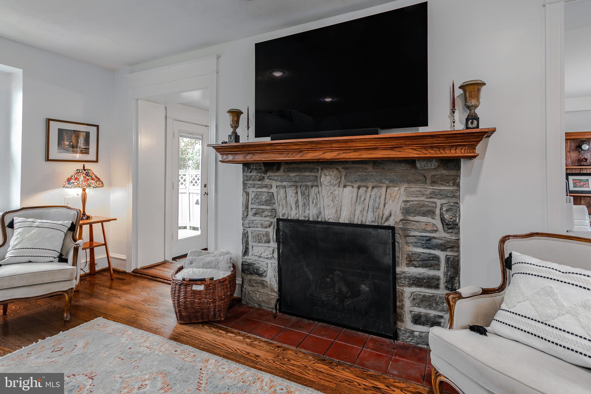 25 Sycamore Road Havertown, PA 19083 - Photo 6 of 52