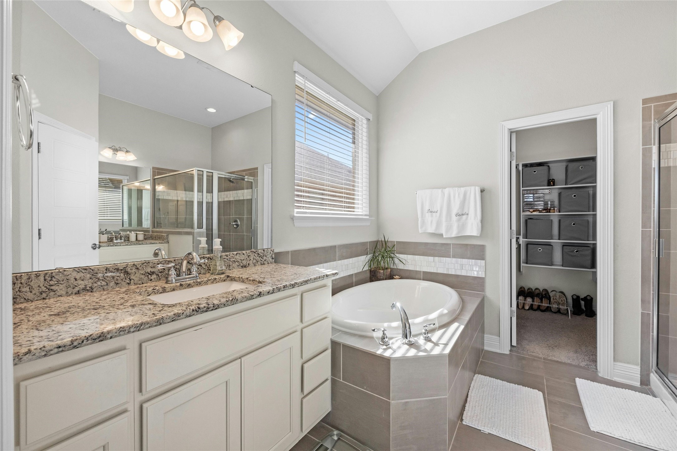 2812 Rabbit Creek Drive Georgetown, TX 78626 - Photo 20 of 35