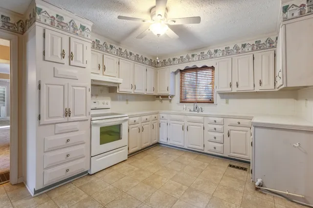 $1,225,000 | 1000 Sendero Bad, Dickson, TN 37055