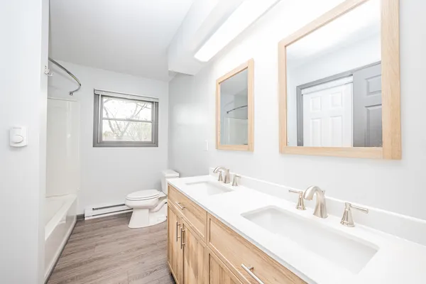 $349,900 | 307 Illini Drive, Minooka, IL 60447
