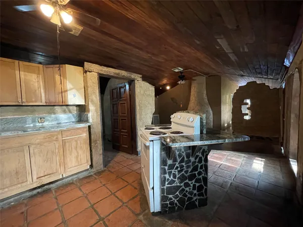 $1,400 | 4920 West 34th Street, Houston, TX 77092