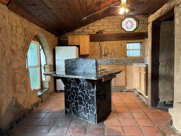 $1,400 | 4920 West 34th Street, Houston, TX 77092