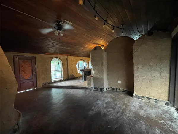 $1,400 | 4920 West 34th Street, Houston, TX 77092