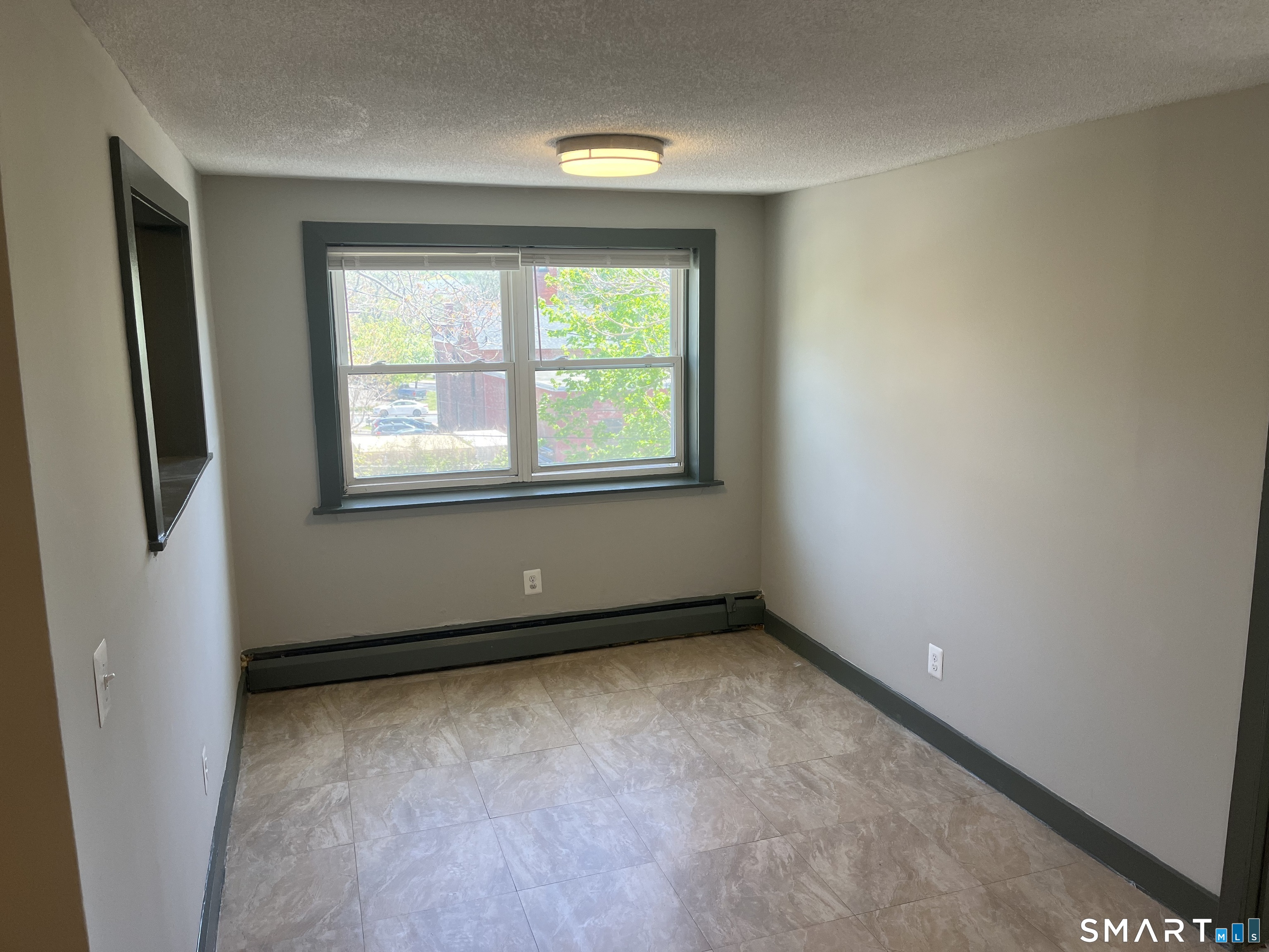 32 Cook Avenue, Unit B27 Meriden, CT 06451 - Photo 4 of 12 Gallery Image 4
