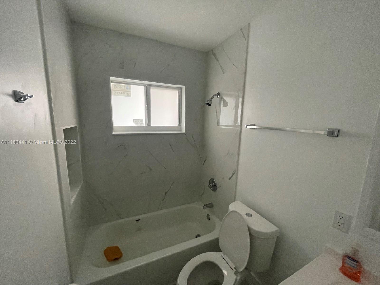 1280 West 54th Street, Unit 322B Hialeah, FL 33012 - Photo 7 of 10