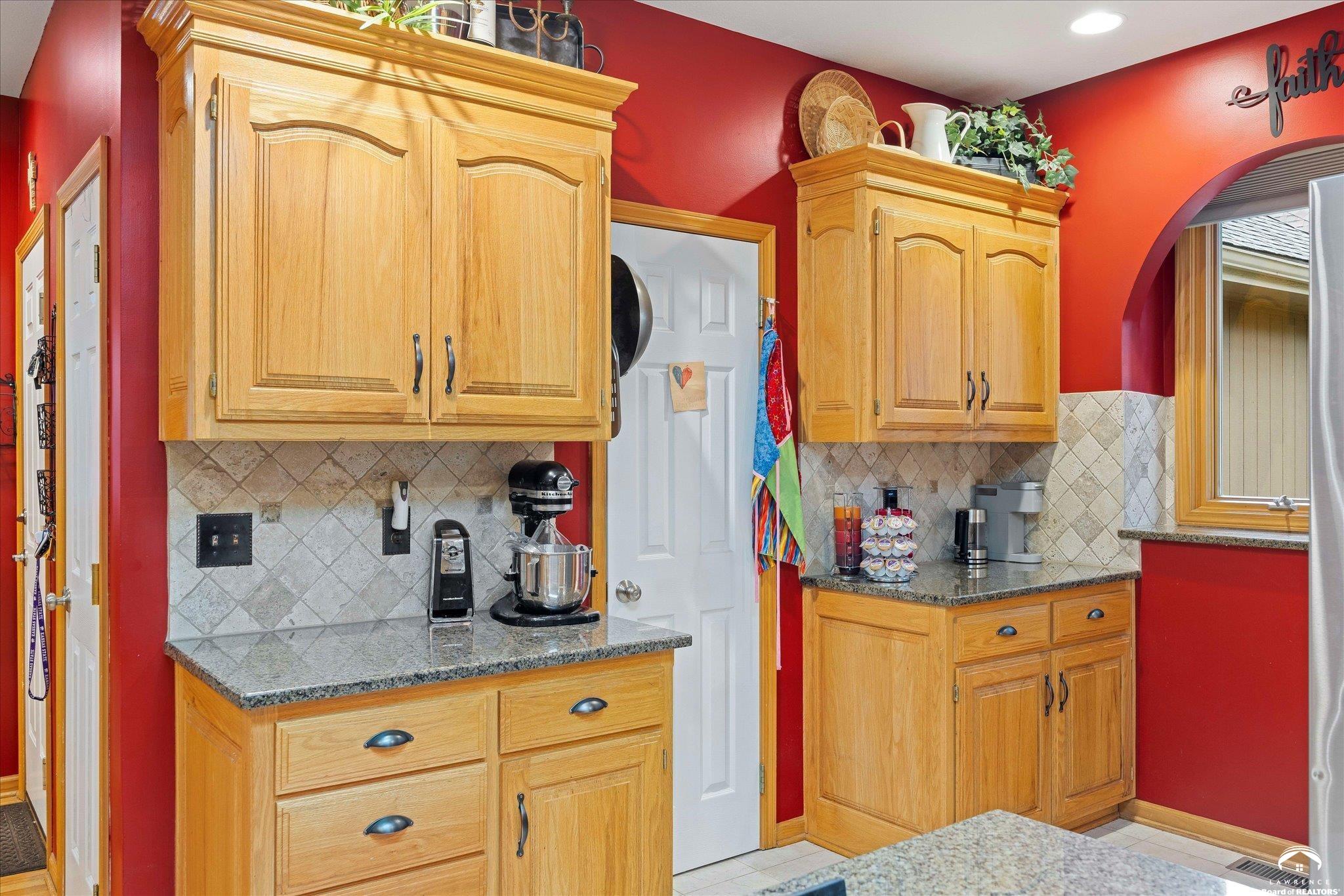 5204 Foxchase Drive Lawrence, KS 66049 - Photo 17 of 52