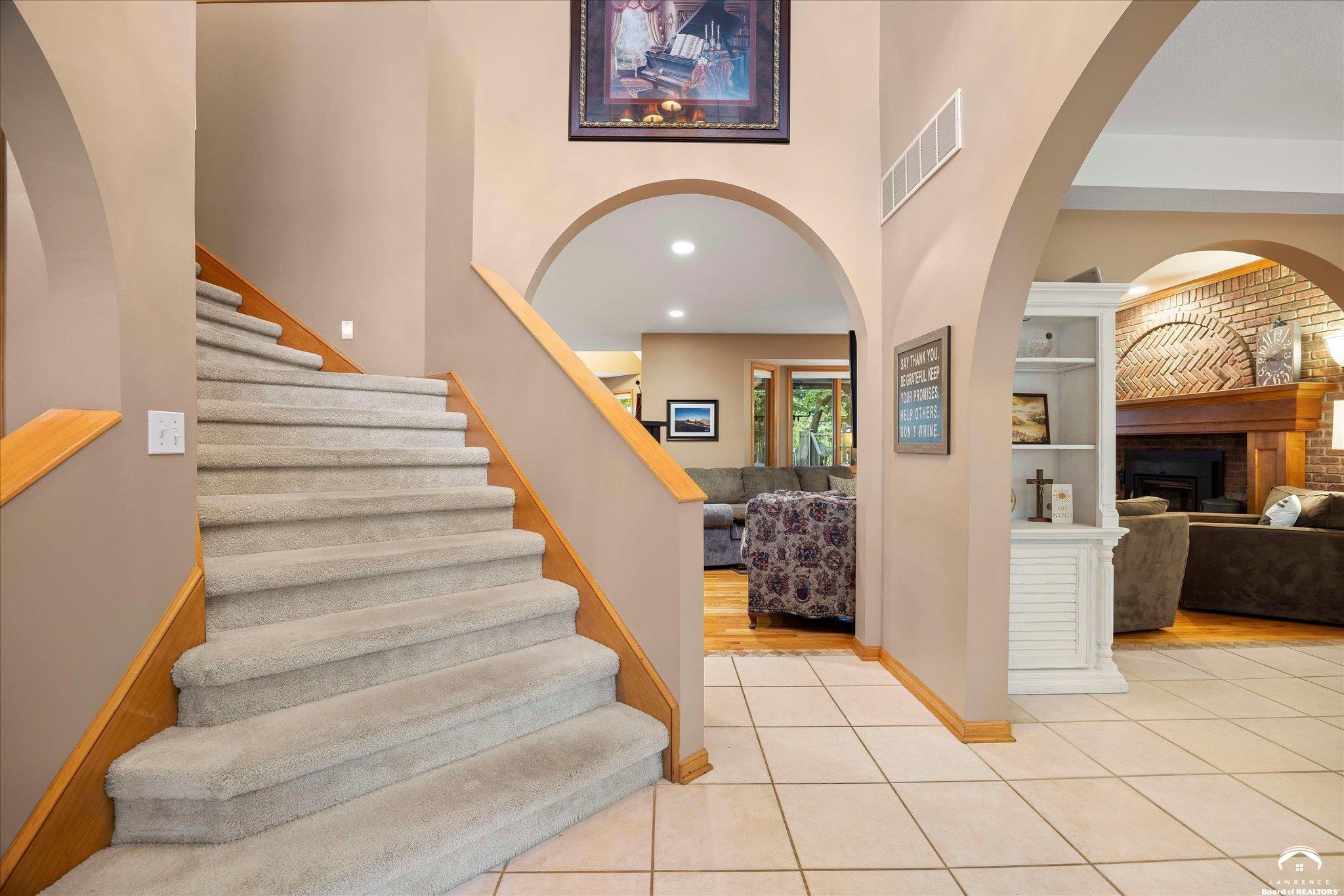 5204 Foxchase Drive Lawrence, KS 66049 - Photo 6 of 52