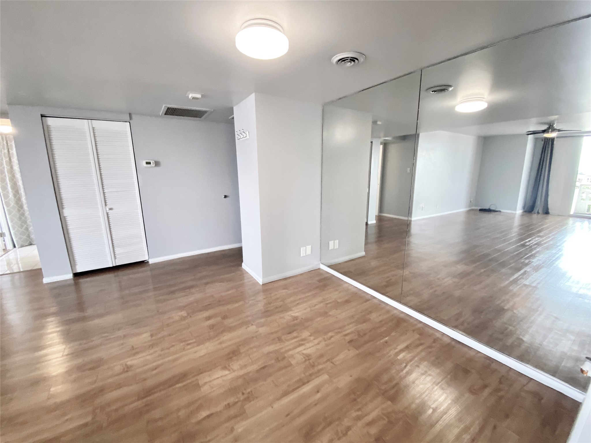 2016 Main Street, Unit 720 Houston, TX 77002 - Photo 4 of 29 Gallery Image 4