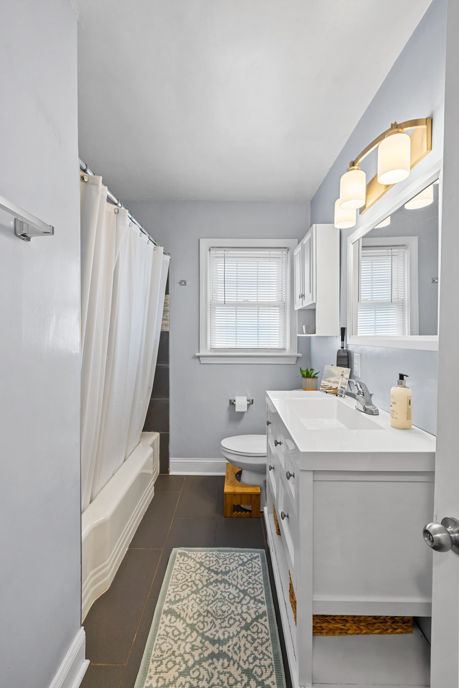 212 Alphin Avenue Waynesboro, VA 22980 - Photo 30 of 63