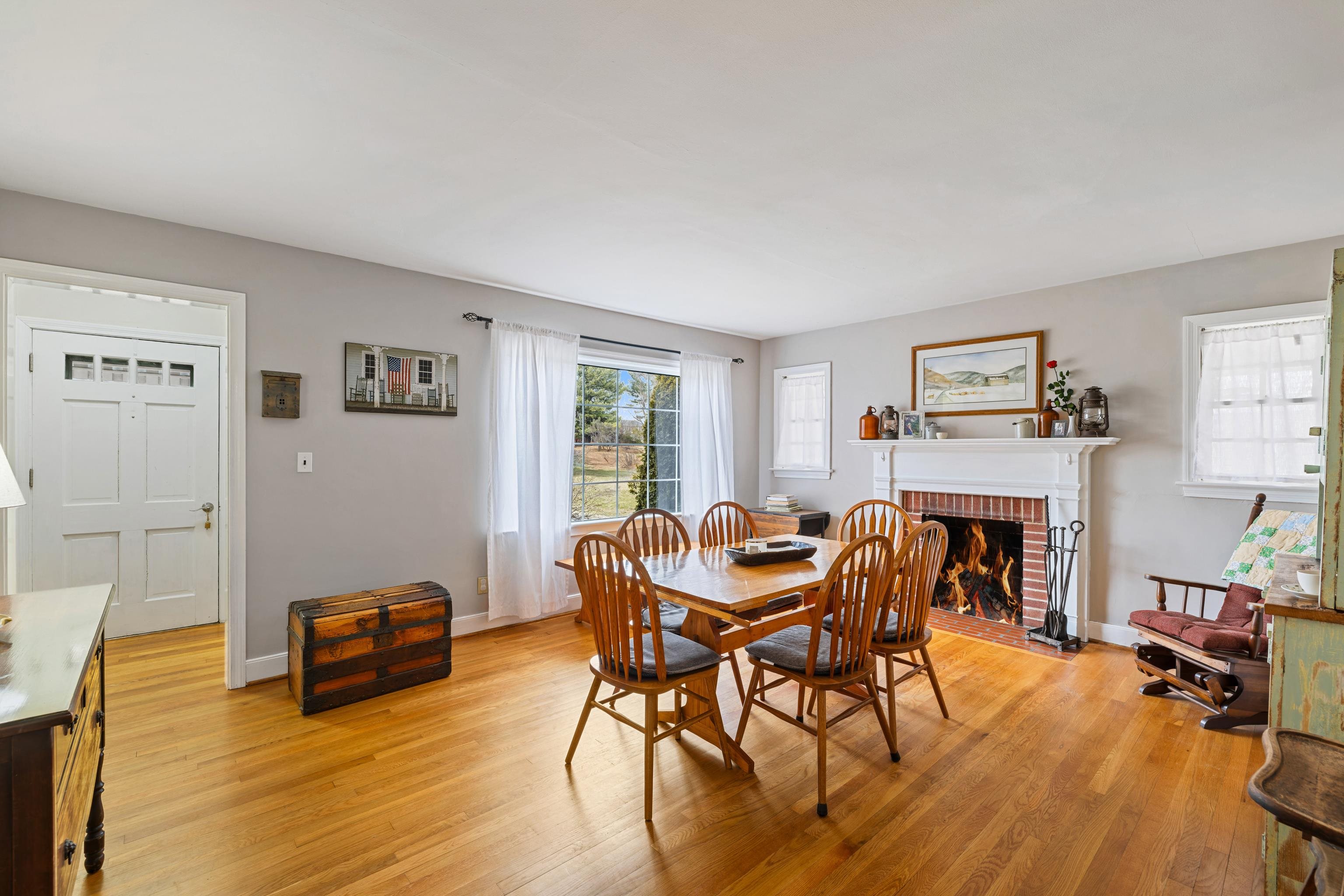 212 Alphin Avenue Waynesboro, VA 22980 - Photo 5 of 63 a view of a livingroom with furniture and a flat screen tv