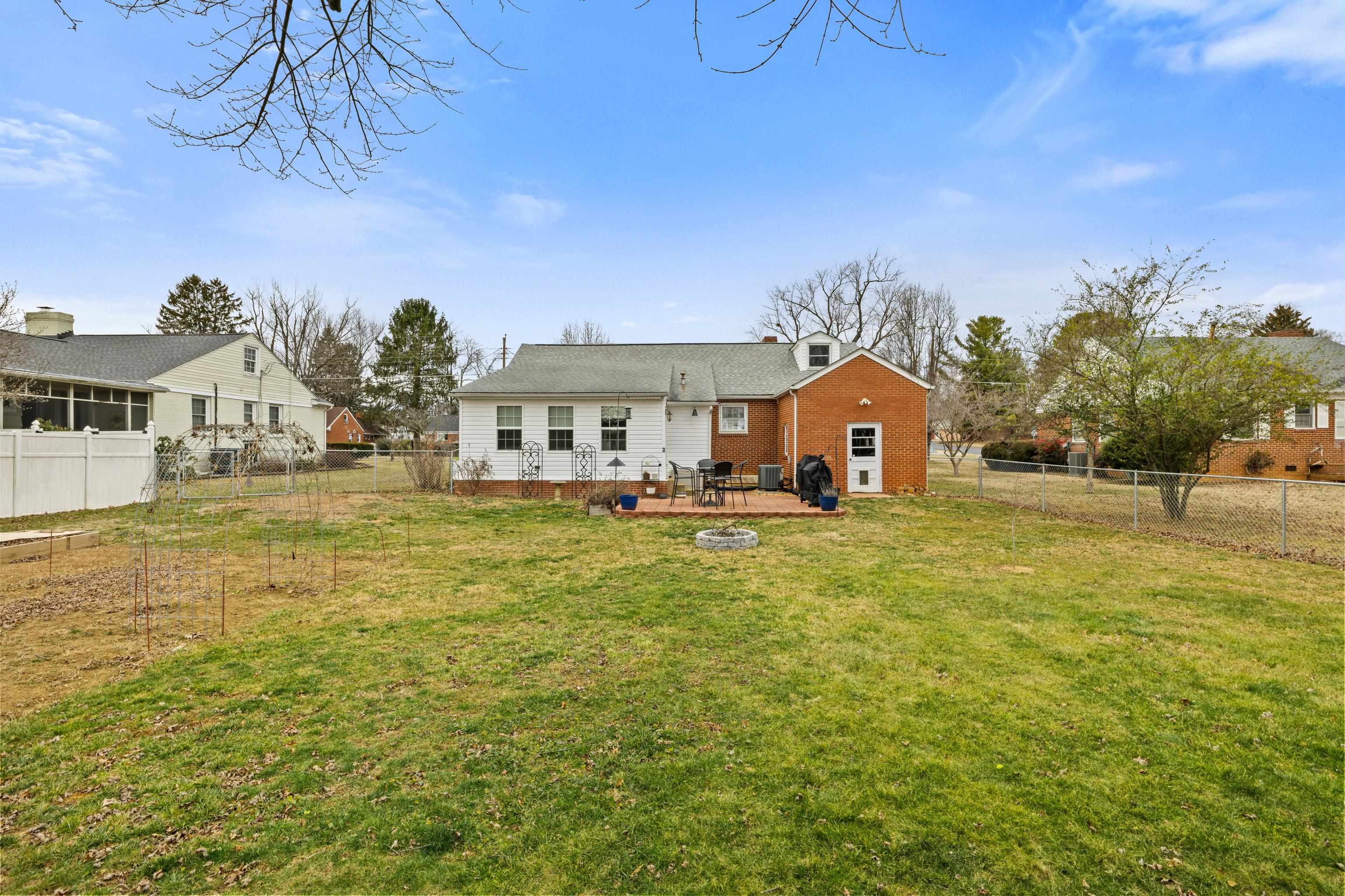 212 Alphin Avenue Waynesboro, VA 22980 - Photo 51 of 63