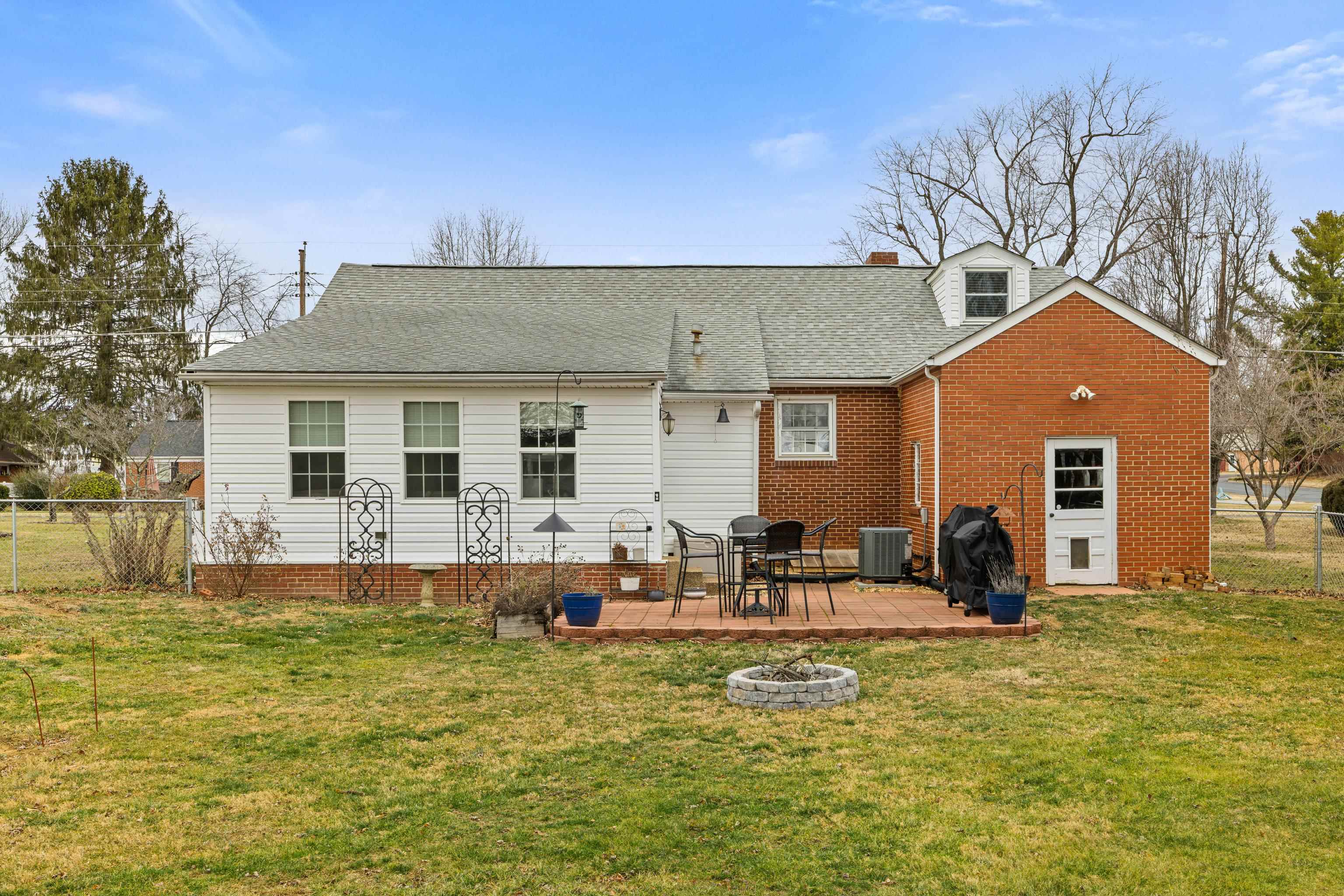 212 Alphin Avenue Waynesboro, VA 22980 - Photo 52 of 63 a front view of house with outdoor seating