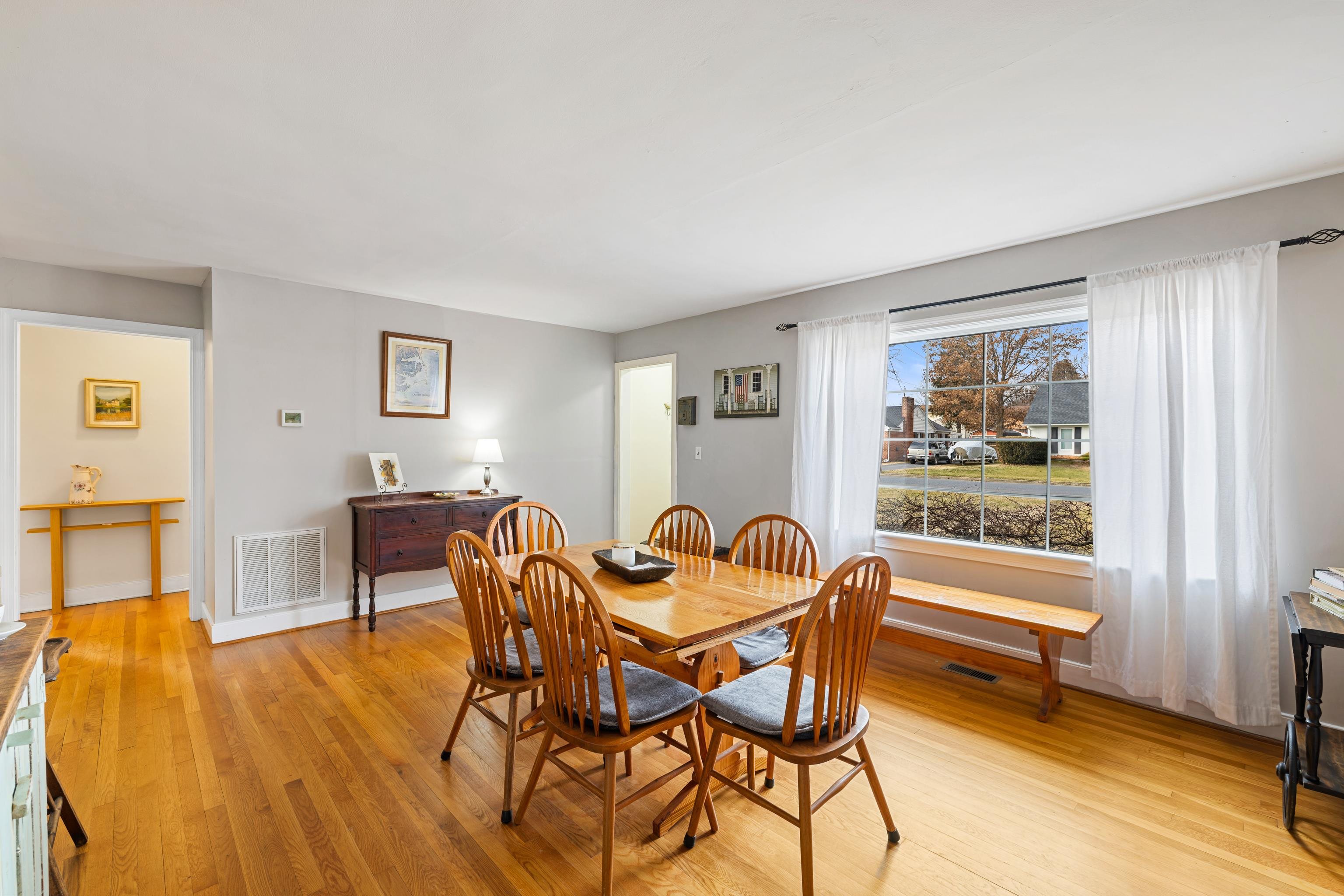 212 Alphin Avenue Waynesboro, VA 22980 - Photo 9 of 63 a dining room with furniture and window