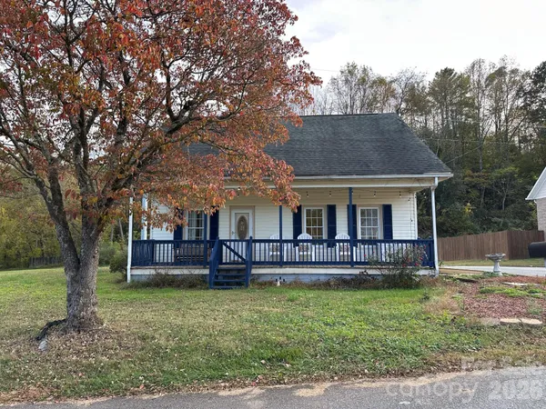 $198,000 | 302 Catawba Avenue, Hickory, NC 28601