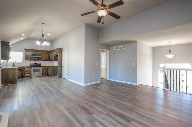 $364,900 | 11933 North Forest Avenue, Kansas City, MO 64155