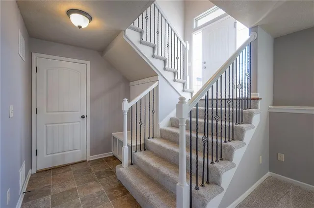 $364,900 | 11933 North Forest Avenue, Kansas City, MO 64155