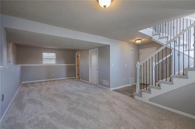 $364,900 | 11933 North Forest Avenue, Kansas City, MO 64155