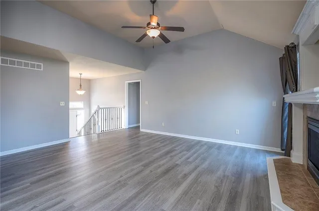 $364,900 | 11933 North Forest Avenue, Kansas City, MO 64155