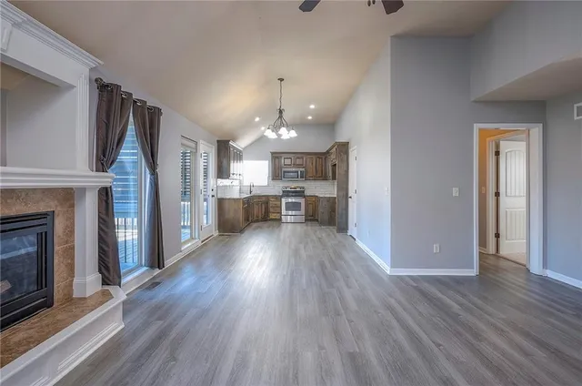 $364,900 | 11933 North Forest Avenue, Kansas City, MO 64155