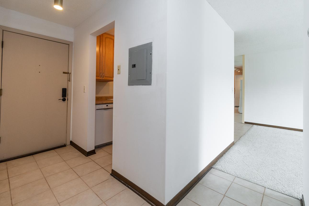 3431 Kent Street, Unit 815 Shoreview, MN 55126 - Photo 5 of 28