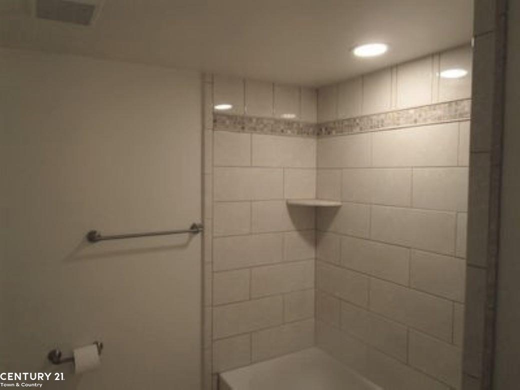 2309 Walton Rochester Hills Rochester, MI 48309 - Photo 13 of 49