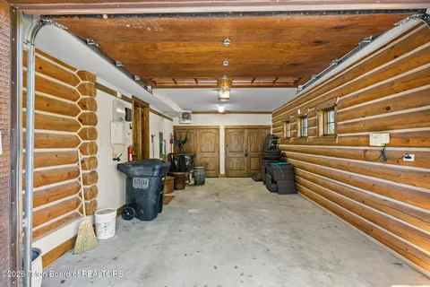$2,150,000 | 16-17 Blackfoot Trail, Victor, ID 83455