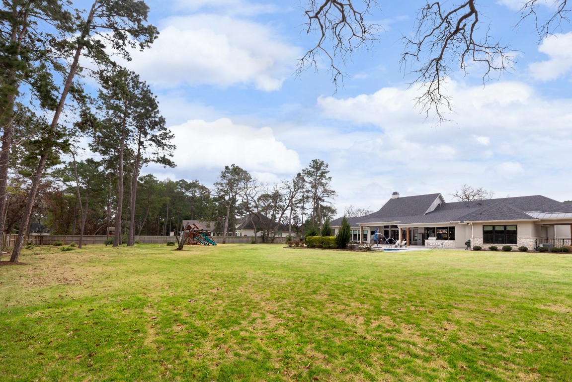 27318 Blue Cedar Lane Spring, TX 77386 - Photo 42 of 45 Overview of backyard.