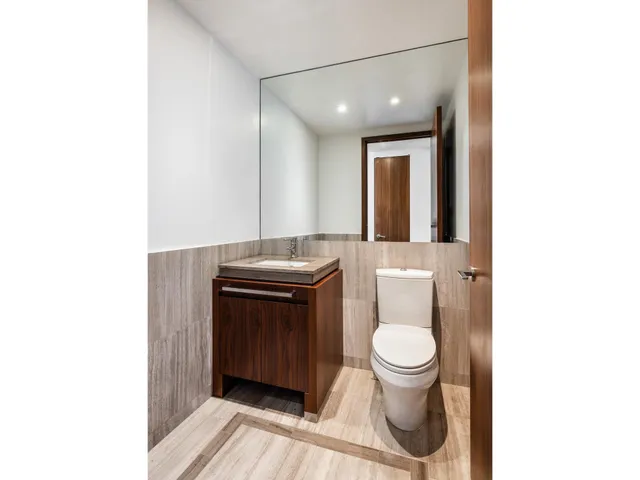 $1,695,000 | 400 5th Avenue, Unit 43F | Midtown South