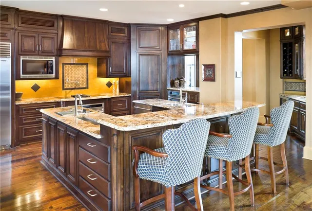 $4,750,000 | 909 Walnut Street, Unit 3200, Kansas City, MO 64106