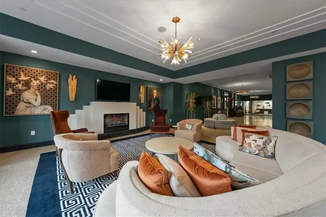 $4,750,000 | 909 Walnut Street, Unit 3200, Kansas City, MO 64106