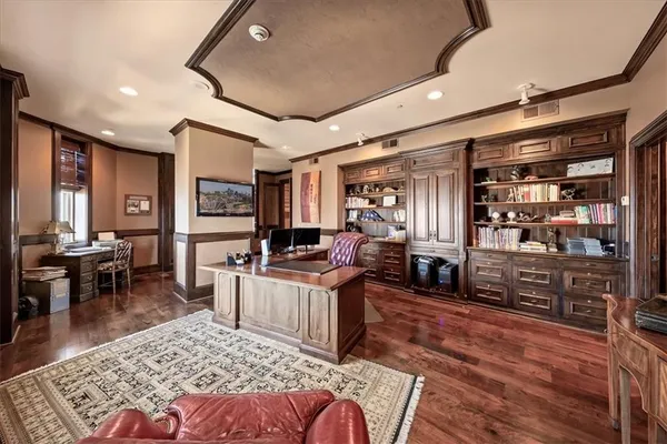 $4,750,000 | 909 Walnut Street, Unit 3200, Kansas City, MO 64106