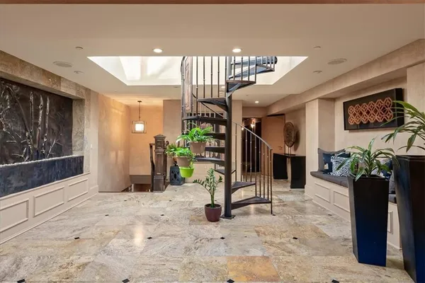 $4,750,000 | 909 Walnut Street, Unit 3200, Kansas City, MO 64106