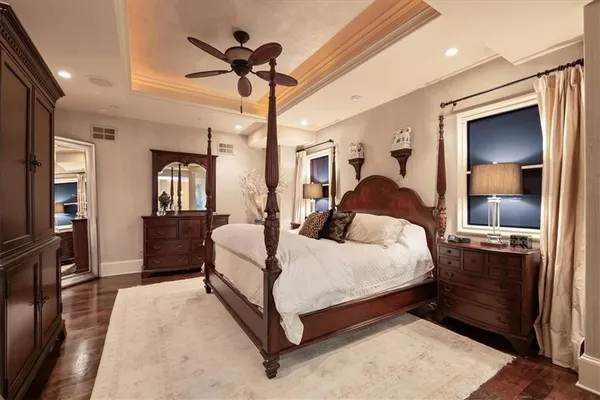 $4,750,000 | 909 Walnut Street, Unit 3200, Kansas City, MO 64106