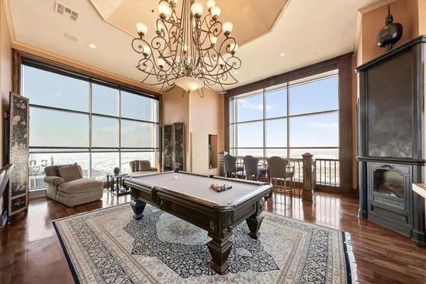 $4,750,000 | 909 Walnut Street, Unit 3200, Kansas City, MO 64106