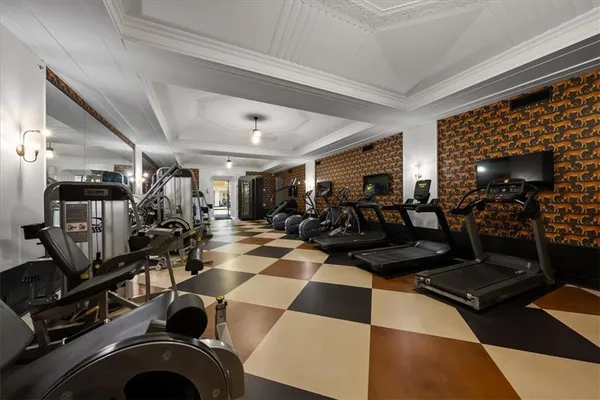$4,750,000 | 909 Walnut Street, Unit 3200, Kansas City, MO 64106