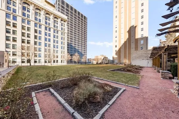 $4,750,000 | 909 Walnut Street, Unit 3200, Kansas City, MO 64106